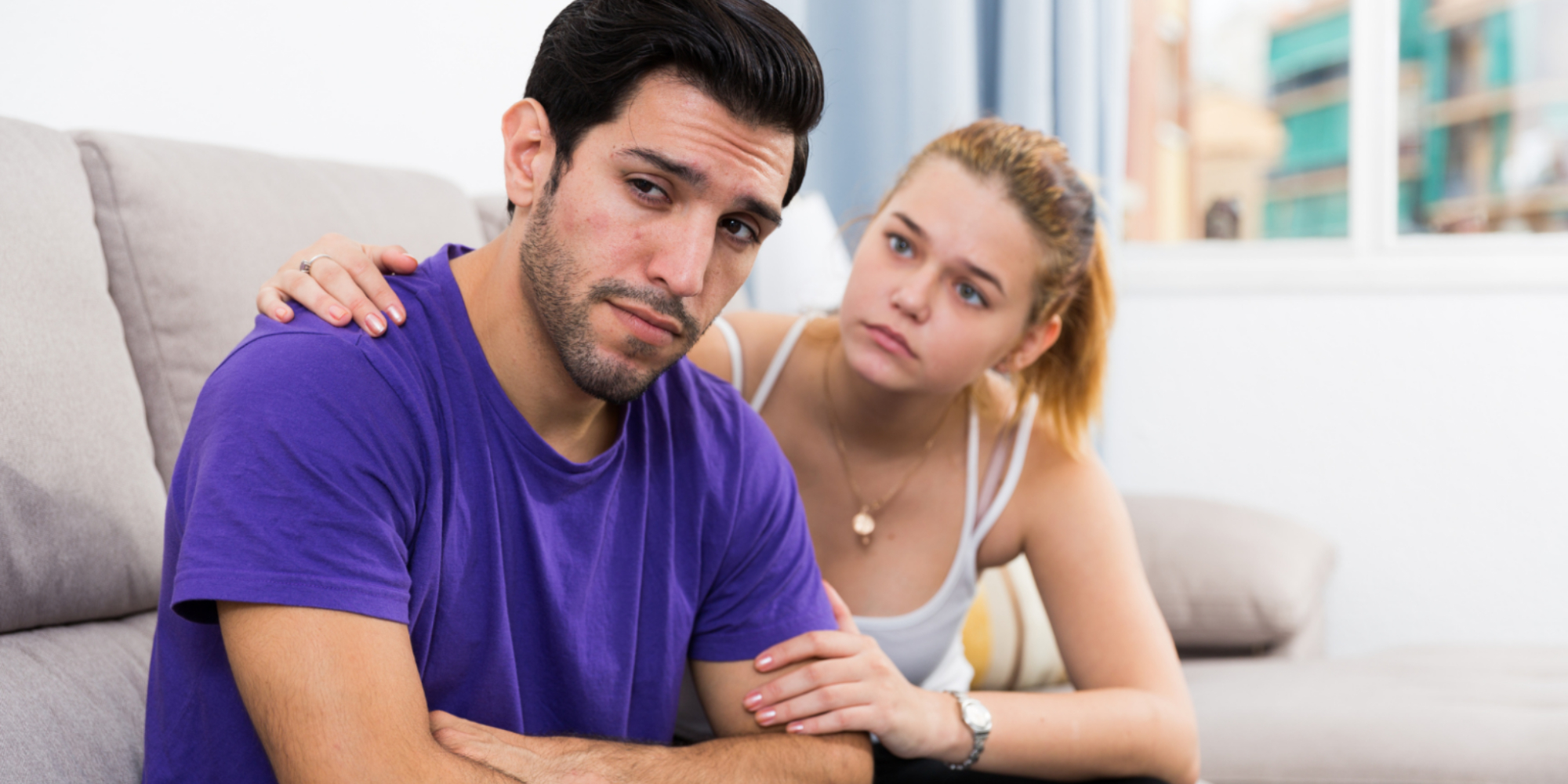 7 Subtle Behaviors of Men Who Appear Kind but Conceal Dishonesty