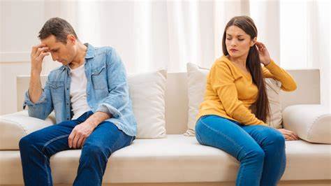 9 Subtle Signs Your Partner Might Be Having an Affair, according to a Psychologist